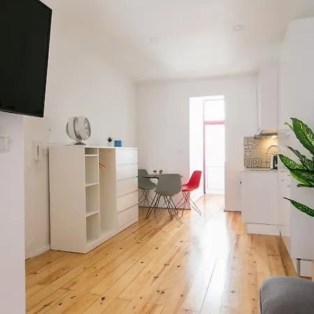 Retreat * ליסבון